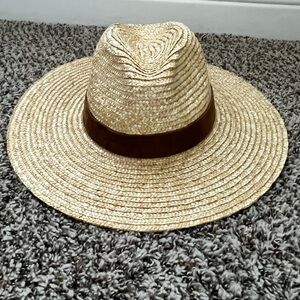 Gigi Pip Isla straw fedora hat- OS w/ adjustable string inside